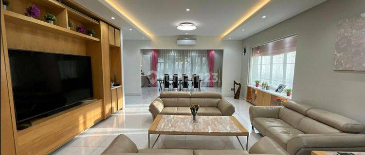 Rumah Bagus 2 Lantai Semi Furnished SHM District Kebayoran, Tangerang Selatan 1