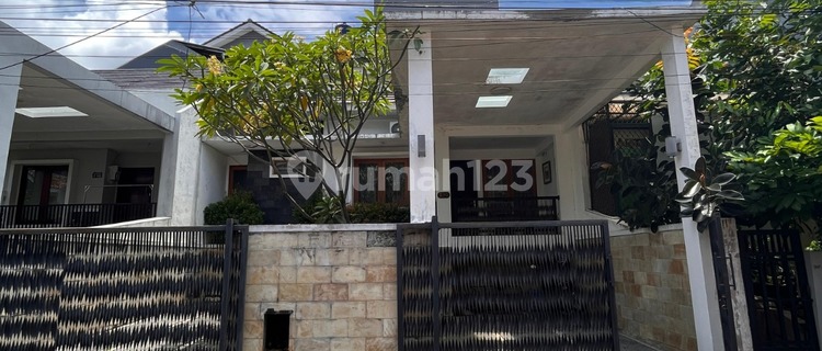 Rumah Siap Huni 2 Lantai Dalam Komplek di Cinere 1