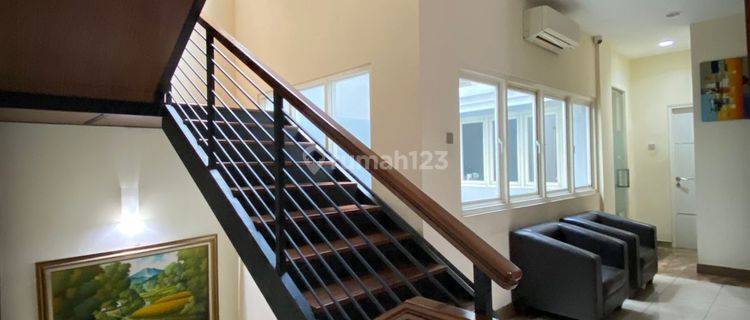 Mini Building Siap Usaha/Kantor di Cinere – 14 Ruangan, Lokasi Strategis 1