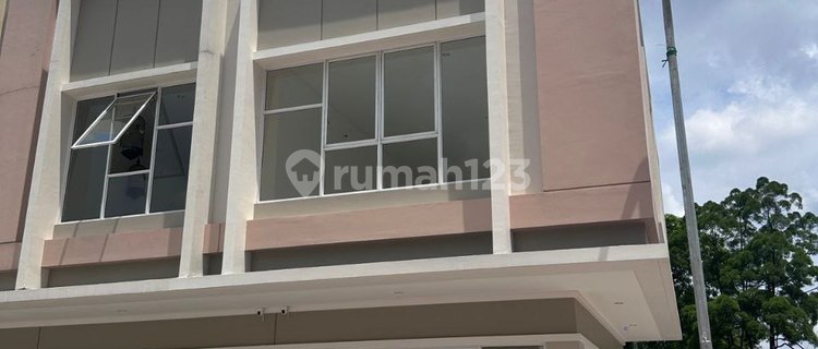 RUKO 2 LANTAI RAPIH BARU JADI SEWA CEPAT 1