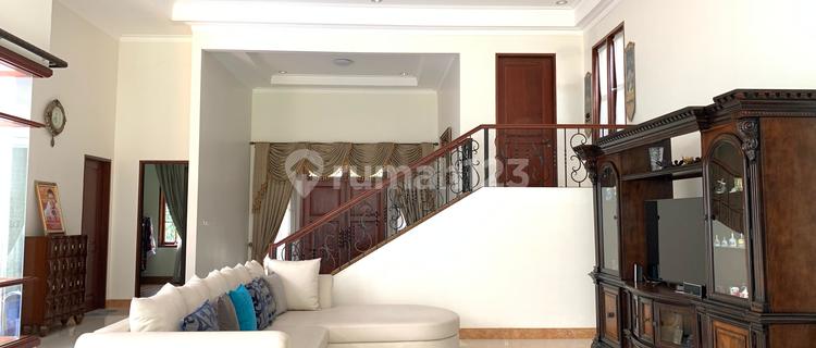 Spacious 570m2 House in Megapolitan Cinere, Orchid Street 1