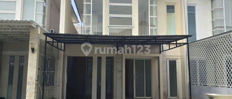 Rumah Pakuwon City Imperial Beach Minimalis Strategis 1