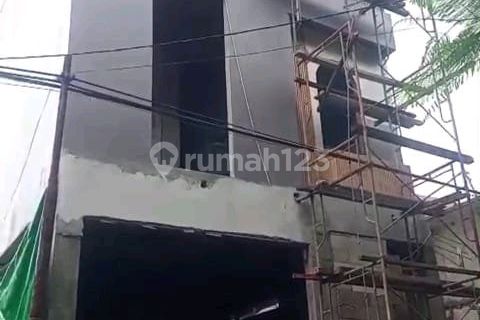 New 3-Story Boarding House Fully Furnished**Main Road, Manyar Housing Estate, Surabaya 1