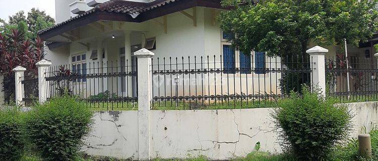 Rumah Dalam Komplek Rempoa Asri Dan Nyaman 1