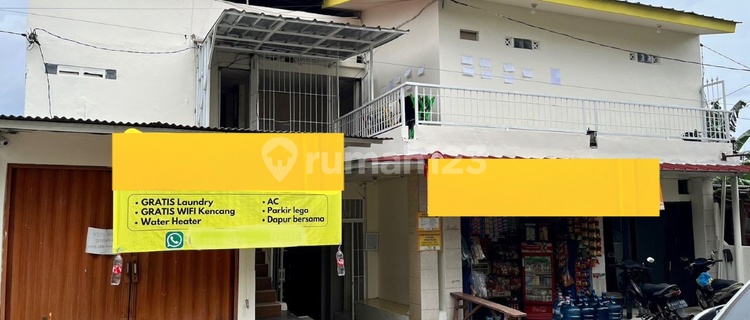 Boarding Houses and Stalls in Strategic Locations Are Always Fully Occupied. 1