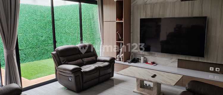 Luxury Fully Furnished House In The Elite Area of Green Garden West Jakarta 1