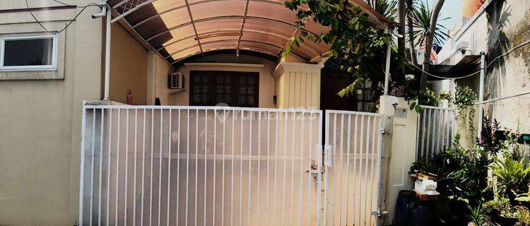 Di Jual Rumah di Komplek Cemara Kebagusan,jaksel 1