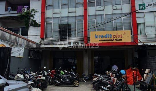 Disewakan Ruko 3 Lantai di Cipulir Kebayoran Lama Jln Ciledug 1