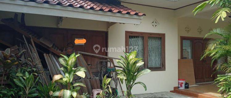  Rumah Mewah Luas di Rempoa Ciputat, Tangerang Selatan 1