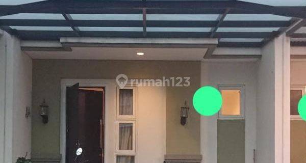 Rumah di SAVIA BSD Serpong Tangerang selatan  1