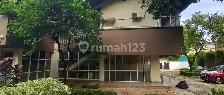 Gedung Kantor Dijual Di Kebayoran Baru– Komersial, Jarang Ada! 1