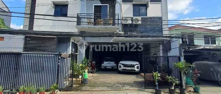 For Sale: Boarding House Just 100 Meters From Carolus Hospital in Salemba. Walking Distance to Busway Stop. Rare Find. Strategic Location. 1