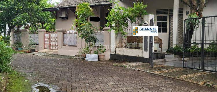 Dijual Cepat Rumah depan taman siap huni Griya loka Bsd city, ea 1