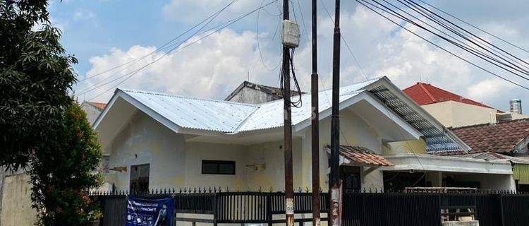 Rumah Tinggal Di Jl Sasana Budaya Cirebon 1