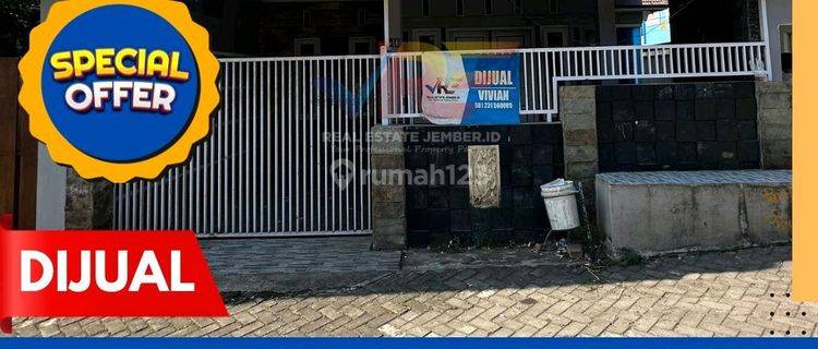 Rumah Pojok Di Griya Permata Kampus Jember 1