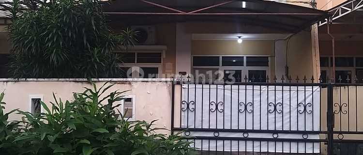 For Rent: Kresek Indah House, Duri Kosambi 1