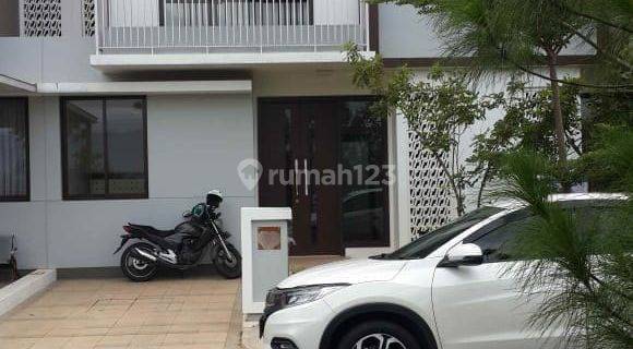 Rumah Baru 2 Lantai Minimalis Modern di Summarecon Bandung 1