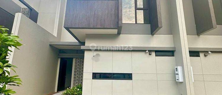 Rumah Minimalis Modern Cluster Flora Furnished Summarecon Bandung 1