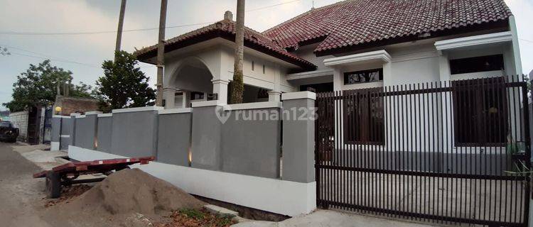 Rumah Keren Minimalis Modern Nyaman Terawat Siap Huni Di Buah Batu Bandung 1