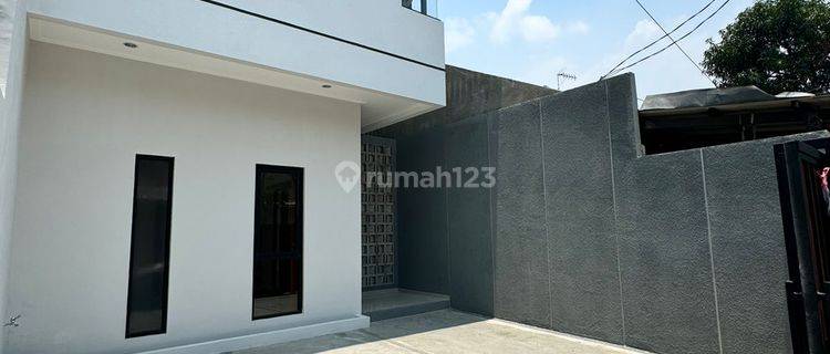 RUMAH BARU MINIMALIS MODERN 2 LANTAI SIAP HUNI DI TAMAN KOPO INDAH 2 TKI2 BANDUNG 1