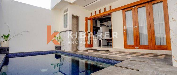 Wonderful Three Bedroom Enclosed Living Room Villa Closed To Sanur Beach Yrr3313 1