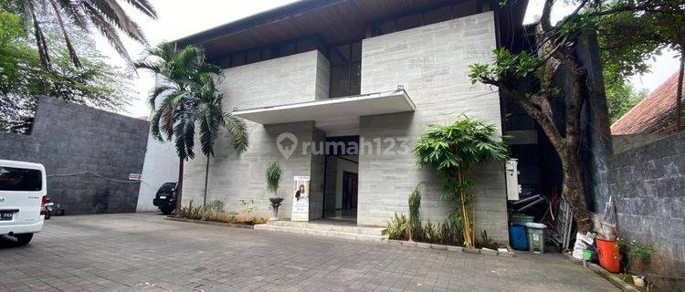 Home Office Siap Huni Menteng, Jl. Surabaya, Jakarta Pusat 1