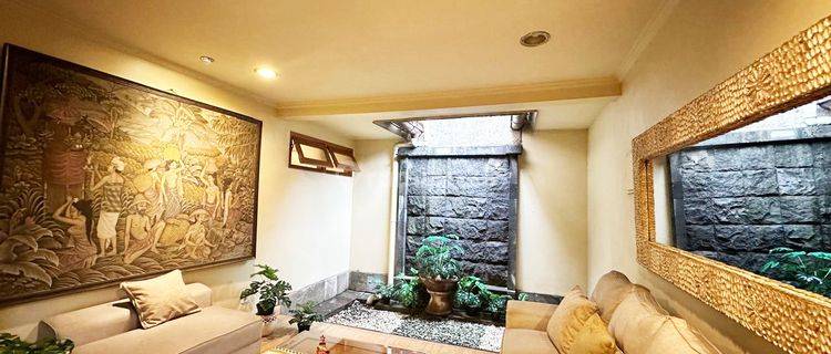 Rumah Ready Full Furnished 2 lantai Cluster Exclusive Pengadegan 1
