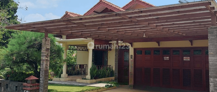 Dijual Rumah Siap Huni di Komplek Elite Resor Dago Pakar Harga Terbaik 1