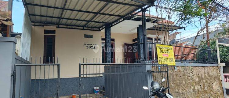 Disewakan Rumah di Awiligar Sayap Cikutra Bandung Harga Terbaik 1