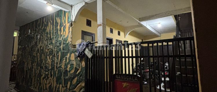 Ready-to-Occupy Boarding House in a Comfortable Location in South Cimahi Area 1