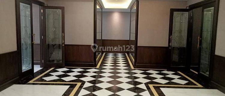 Dijual Office Treasury District 8 Scbd 284m2 Semi Furnished Siap Pakai 1