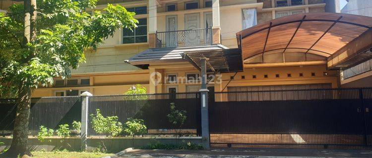 Rumah Megah Sayap Dago Strategis Bisa Untuk Cafe Dan Usaha 1