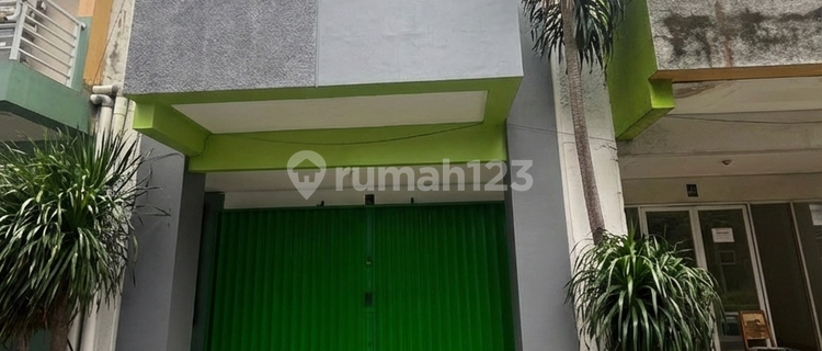 Ideal Shophouse for Investment and Business in West Karawang (73065 Ds) 1