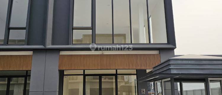 Dijual  Ruko Hamptone Avenue V, Gading Serpong , Lokasi Strategis 1
