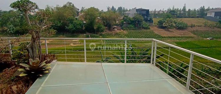 Rumah View Danau di Candraresmi Kota Baru Parahyangan 1