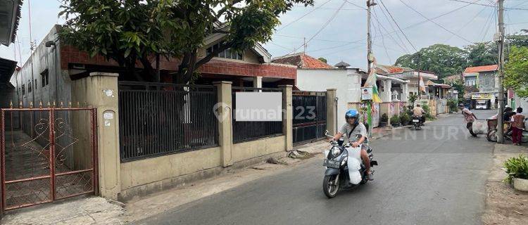 Rumah Jl Badak Cirebon 1