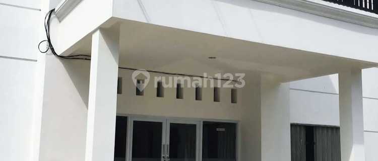 Crowded, Strategic, and Spacious Boarding House in Beji, Depok, Near the University of Indonesia 1