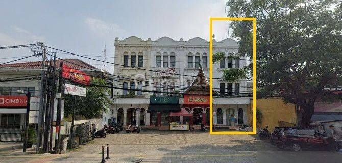 Disewakan Ruko 3,5 Lantai di Jl. Pemuda, Jakarta Timur 1