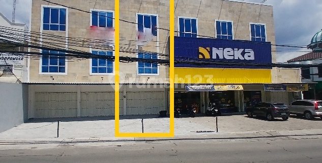 For Rent 3-Storey Shophouse on Jl. Jati Makmur Raya, Pondok Gede 1