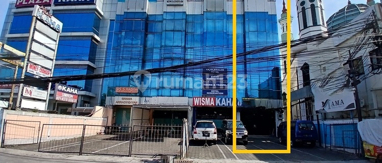 Disewakan Ruko 3 Lantai , Luas 327m2 di Kh. Abdullah Sjafei, Lapangan Ros Tebet  1
