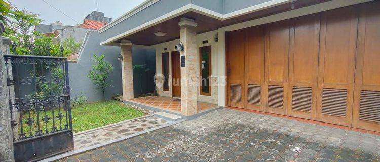 Rumah Kontrakan Bagus Unfurnished di Sayap Jalan Supratman, Bandung 1