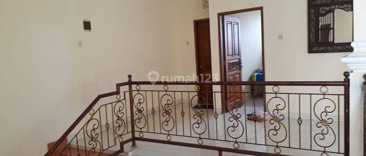 Sewa Rumah nyaman lokasi strategis, Jl. Kenanga  dekat GOR Ngurah Rai, Denpasar Bali 1