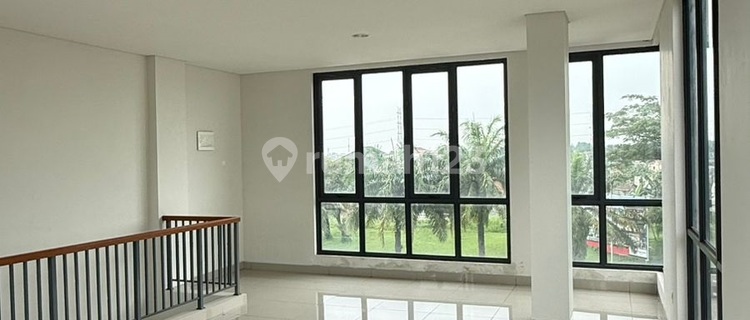 Neat and Ready-to-Use Good Shop House in Legenda Wisata Cibubur, Negotiable. 1