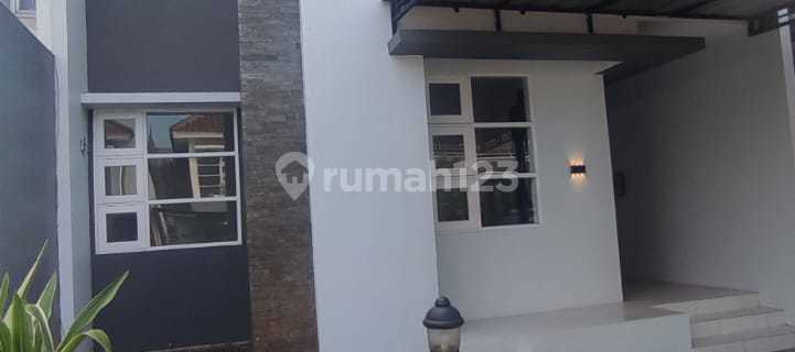 House for sale, ready to move in. Price below market and wants to be sold quickly.. Negotiable until deal, good condition. 1