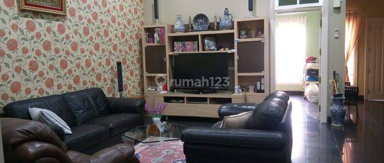 Dijual Cepat Unfurnished Rumah 2 Lantai Luas di Balikpapan Baru 1