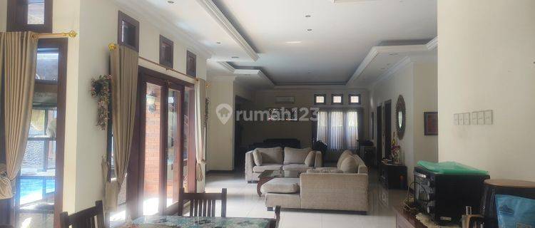 Rumah Disewakan Balikpapan Baru 1 Lt Full Furnished Kolam Renang 1