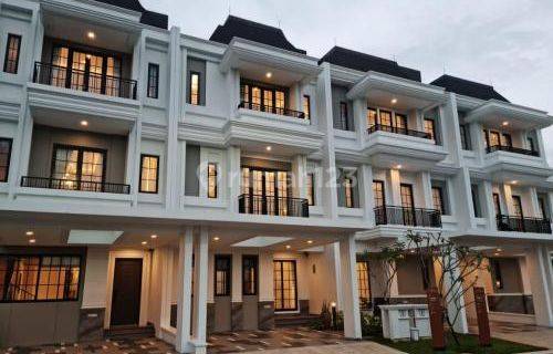 Rumah 3 Lantai Baru Semi Furnished Sutera Winona Alam Sutera 1