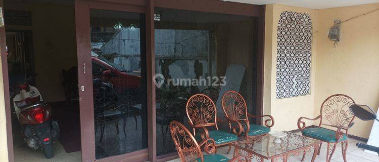 Dijual Rumah Tua Pinggir Jalan Asem Baris Tebet Jakarta Selatan 1