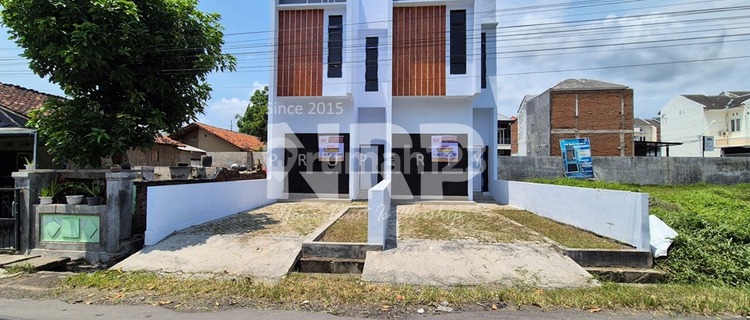 For Sale: 2-Story Shop House Ready to Occupy in Business Area, Jl. Kepiting - Banyuwangi 1