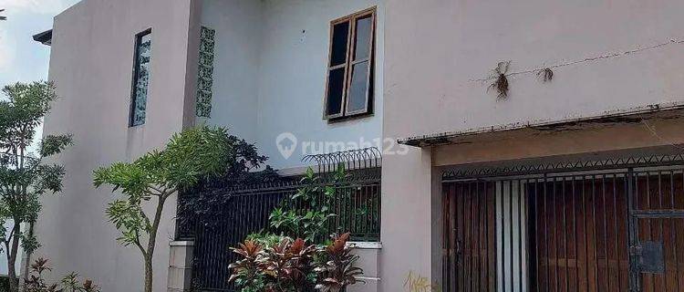 Rumah luas nyaman kualitas bagus strategis dekat the park mall solo baru 1